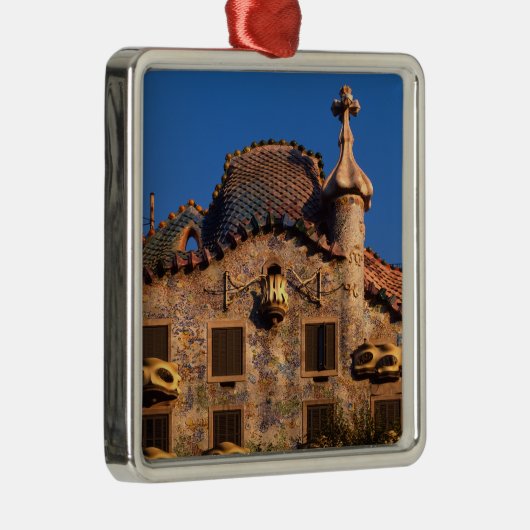 Casa Batilo, Gaudi Architecture, Barcelona, Ornament Aus Metall (Rechts)