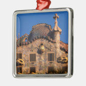 Casa Batilo, Gaudi Architecture, Barcelona, Ornament Aus Metall (Links)