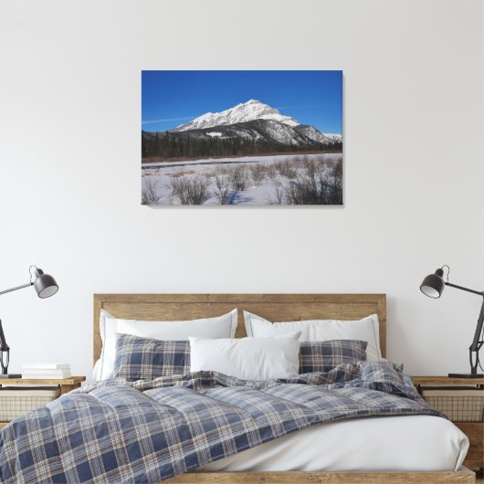 Cascade Mountain Kanada Leinwanddruck (Insitu (Schlafzimmer))