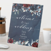 Cascading Peony Burgundy Marine Willkommen bei Hoc Sockelschild (In Situ)