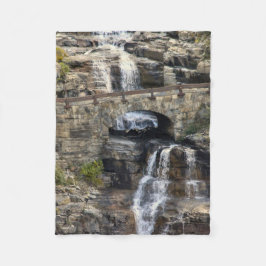 Cascading Through Stone Fleecedecke