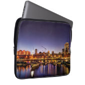 Casi De Noche - fast Nacht Laptopschutzhülle (Vorne Rechts)