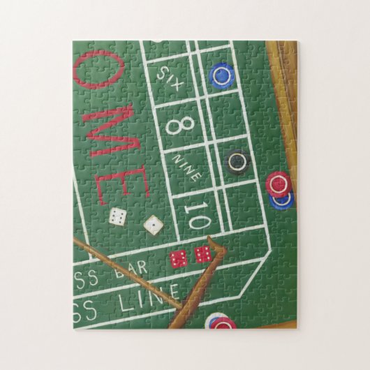 Casino Craps Tisch mit Chips und Würfeln Puzzle (Vertikal)