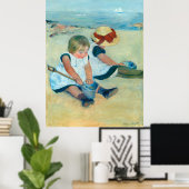 Cassatts Kinder spielen am Strand Poster (Heimbüro)