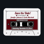 Cassette Tape Wein Red Wedding Save the Date Magnet<br><div class="desc">Das Design von Retro-Kassetten für diese Speichermedien speichert die Datums-Magnete</div>