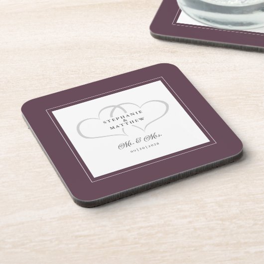 Cassis Lila Wedding Mr & Mrs. Elegant Chic Hearts Getränkeuntersetzer (Linke Seite)