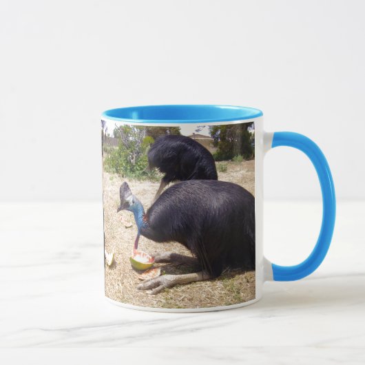 Cassowary Bird Eating Melons, Tasse (Rechts)