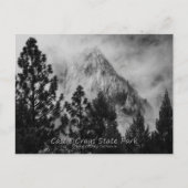 Castle Crags Moody Black and White Postkarte (Vorderseite)