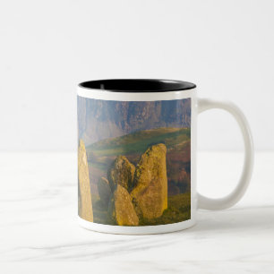 Castlerigg Stone Circle, Lake District, Cumbria, Zweifarbige Tasse