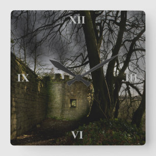 Castles in my Mind Quadratische Wanduhr