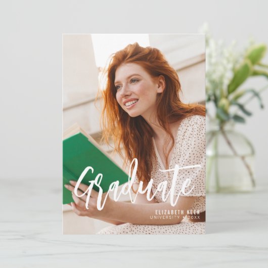 Casual Script | Ankündigung von zwei Fotos Abschlu (Stehend Vorderseite)