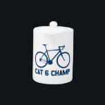 CAT 6 Champ<br><div class="desc">Du rennst dein Fahrrad. Sie fahren mit der CAT 6-Menge. Sie sind unerbittlich, sie sind Mist. Sie geben euch auf dem Fahrradweg in ihrer Jeans weiter, sie bringen euch zum Café. Aber zeigen Sie der Welt, dass Sie der CAT 6 Champ sind!</div>