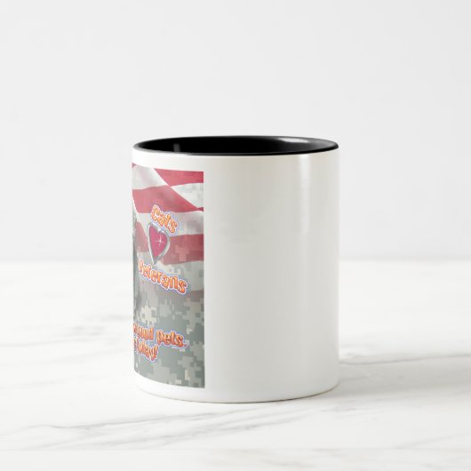 Cat Adoptiere Veteran für lebenslange Freundschaft Zweifarbige Tasse (Mittel)