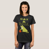 Cat and Ball cat holding a basketball with its paw T-Shirt (Vorne ganz)