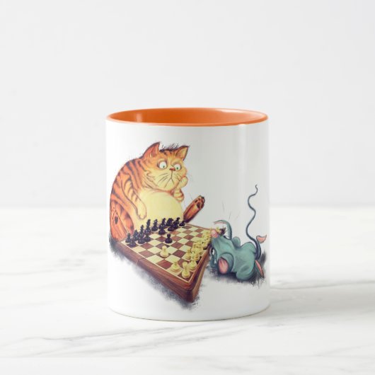 Cat and Mouse Playing Schach Cartoon - Malerei Tasse (Zentrum)