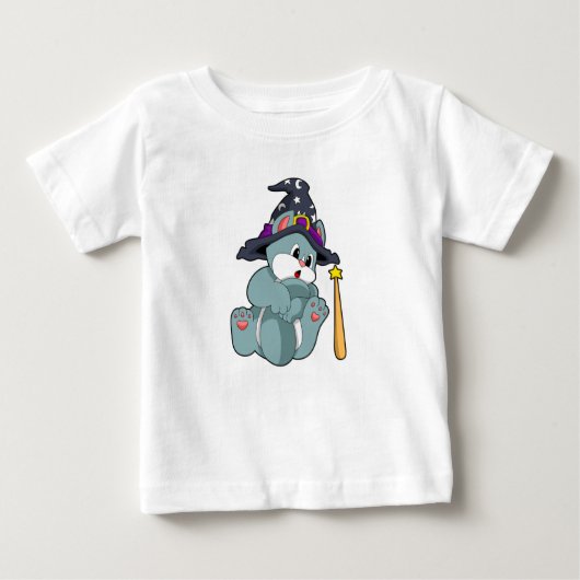 Cat as Wizard mit Zauberstab & Hut Baby T-shirt (Vorderseite)