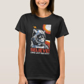 Cat Astronaut Believe for Space Kitten Distresse T-Shirt (Vorderseite)