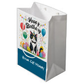 Cat Birthday themed for tuxedo Cat lovers Mittlere Geschenktüte (Vorderseite Schrägansicht)