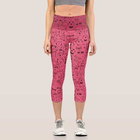 Cat Doodles, Funny Kitty Pattern auf Magenta Capri Leggings (Vorderseite)