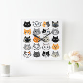 Cat Faces | Niedliche, lustige und annoyed Katzen Quadratische Wanduhr (Zuhause)