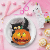 Cat Fun Halloween Charakter beißt einen Kürbis Pappteller (Party)