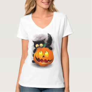 Cat Fun Halloween Charakter beißt einen Kürbis T-Shirt