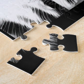 Cat gazing in black and white kitty voices puzzle (Seite)