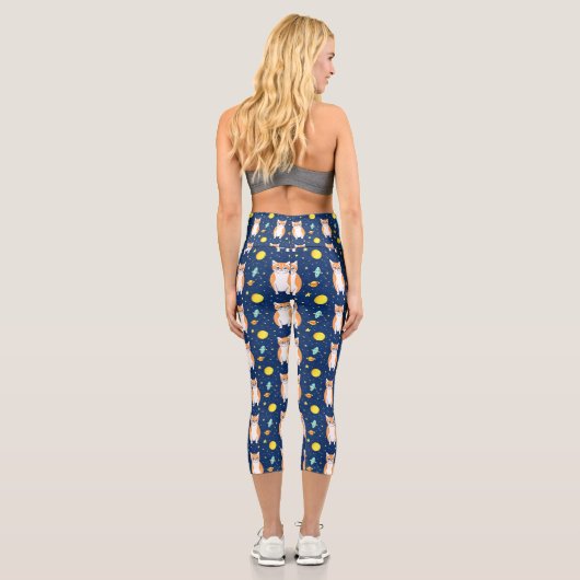 Cat Gift | Space Cat Pattern Graphic Capri Leggings (Rückseite)