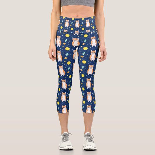 Cat Gift | Space Cat Pattern Graphic Capri Leggings (Vorderseite)