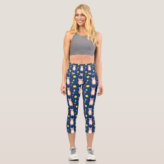 Cat Gift | Space Cat Pattern Graphic Capri Leggings (Vorderseite)