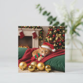 Cat in Sofa Christmas Theme Feiertagskarte (Stehend Vorderseite)