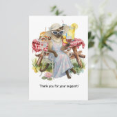 Cat is drinking wine with picnic food background dankeskarte (Stehend Vorderseite)