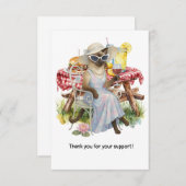 Cat is drinking wine with picnic food background dankeskarte (Vorne/Hinten)