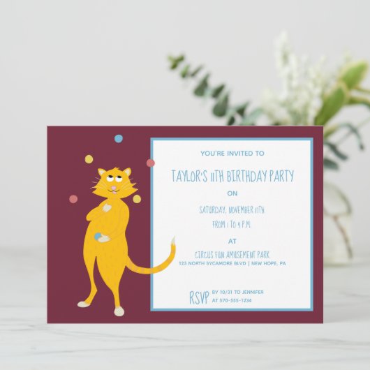Cat Juggling Balls Custom Birthday Party Einladung (Stehend Vorderseite)