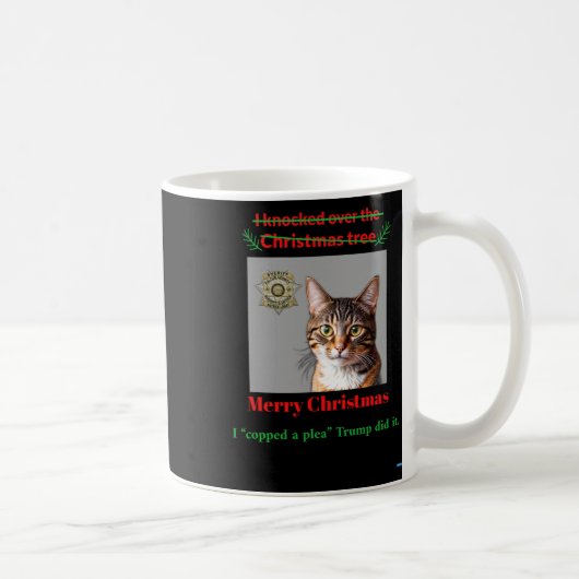Cat klopft über den Weihnachtsbaum Kaffeetasse (Rechts)