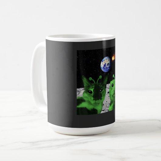 Cat Meme Alien Green Cat Selfie UFO Funny Mug Kaffeetasse (Vorderseite Links)