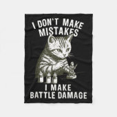 Cat Miniature Painter Battle Damage Funny Miniatur Fleecedecke (Vorderseite)