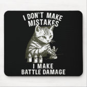 Cat Miniature Painter Battle Damage Funny Miniatur Mousepad (Vorne)