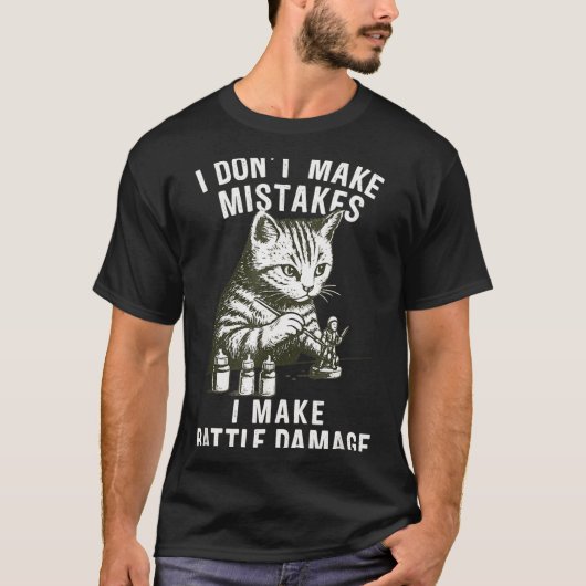 Cat Miniature Painter Battle Damage Funny Miniatur T-Shirt (Vorderseite)
