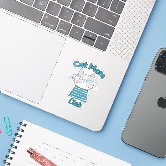 Cat Mom Club – Funny Cat Lover Gift for Pet Parent Aufkleber (Laptop mit iPhone)