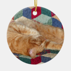 Cat Napping Keramik Ornament