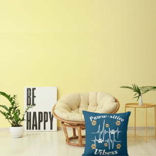 Cat Paws Vibes Cuddles auf Niedlichem, modernen, s Kissen