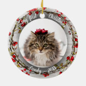 Cat Pet First Christmas Foto Red Berry Wreath Keramik Ornament (Hinten)