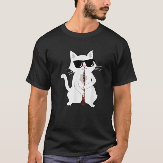 Cat Playing Oboe T-Shirt (Vorderseite)