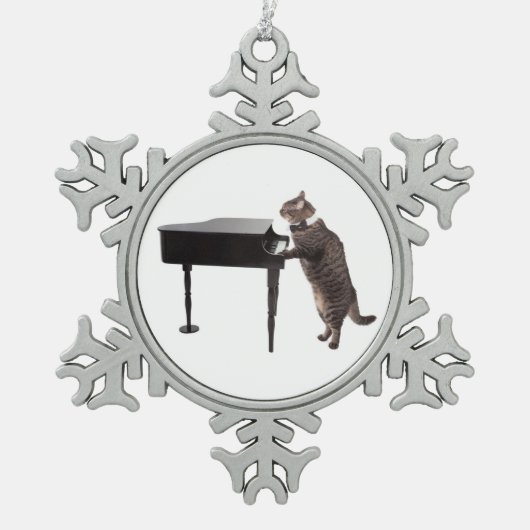 Cat Playing Piano Schneeflocken Zinn-Ornament (Vorderseite)