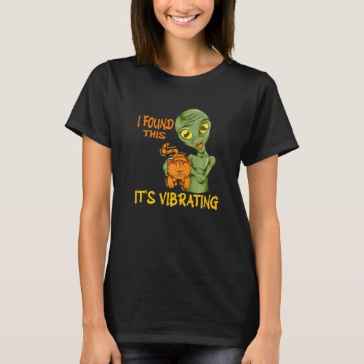 Cat Purrs Alien Holding Cat Ich fand, dass es Vibr T-Shirt (Vorderseite)