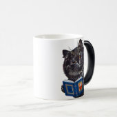 Cat Reading a Book, Louis Wain Verwandlungstasse (VorderseiteRechts)