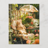 Cat Relaxing in Deck Chair Under Sun Umbrella Postkarte (Vorderseite)