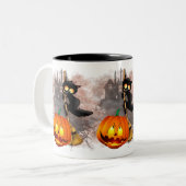 Cat Scared by Pumpkin Fun Halloween Charakter Zweifarbige Tasse (Vorderseite Links)