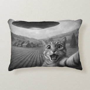 Cat Selfie mit Alien UFO Funny Cat Geschenke Dekokissen